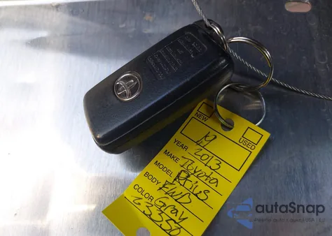 2013 Toyota Prius Two z USA, uszkodzony, nr VIN JTDKN3DU6D5691360